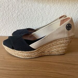 Tory Burch Filipa espadrille wedge beige black size 9